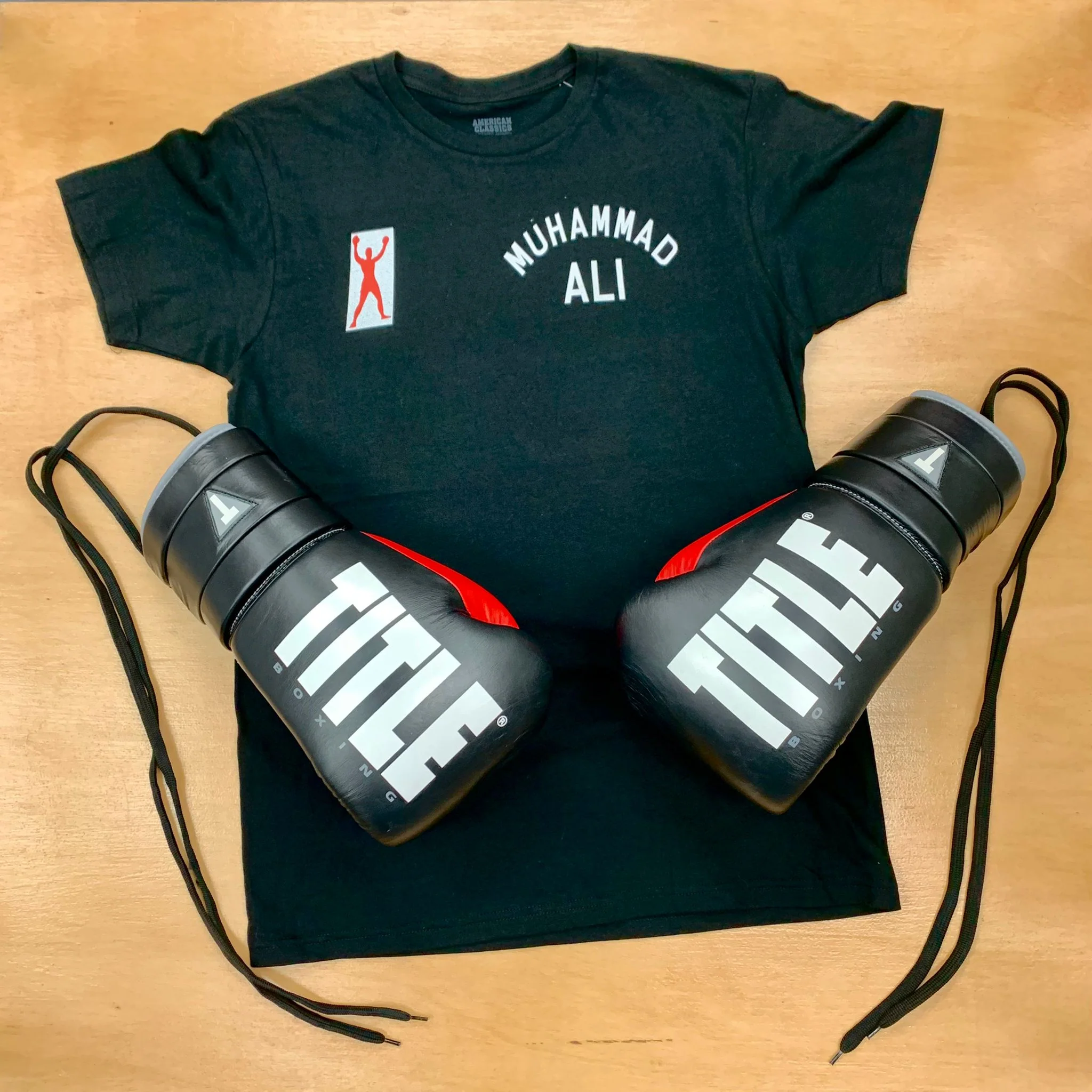 MUHAMMAD ALI SHIRT FLOAT LIKE BUTTERFLY BLACK/WHITE/RED - Image 3