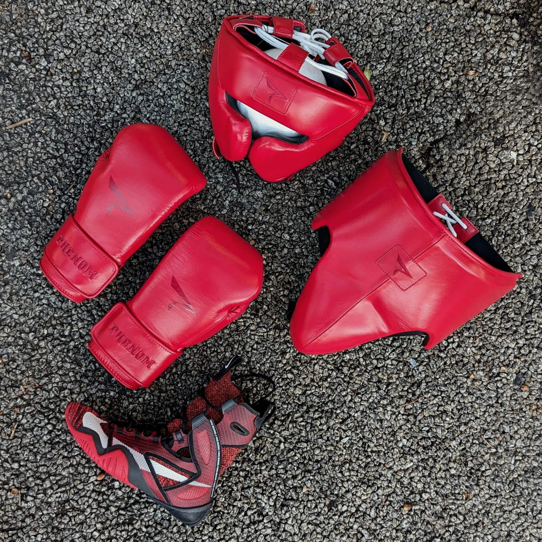 PHENOM BOXING GLOVES ELITE SG210S HOOK AND LOOP LEATHER RED - Image 4