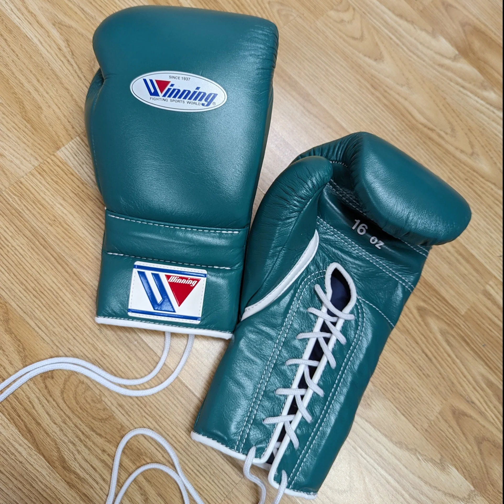 WINNING GLOVES CUSTOM LACE GREEN/WHITE - Image 4